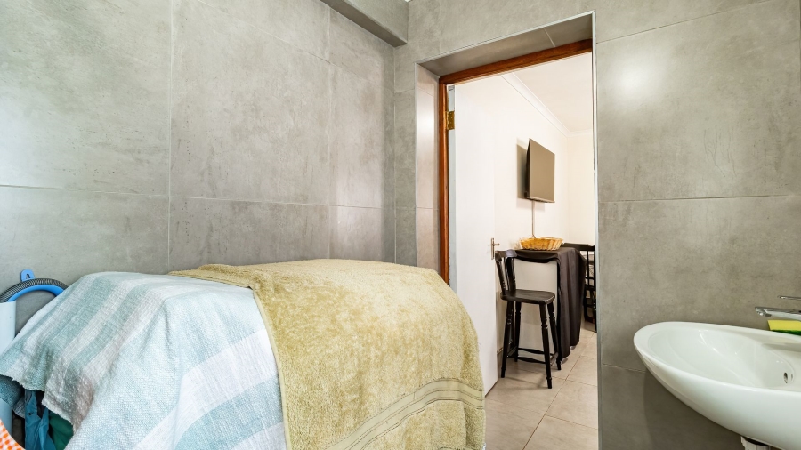 20 Bedroom Property for Sale in Salt River Western Cape